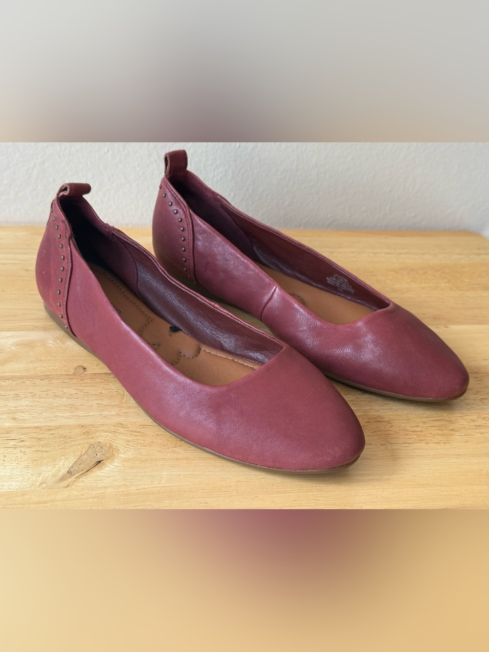 Lucky Brand Cayna Burgundy Leather Studded Ballet Flats Women’s 9.5M
